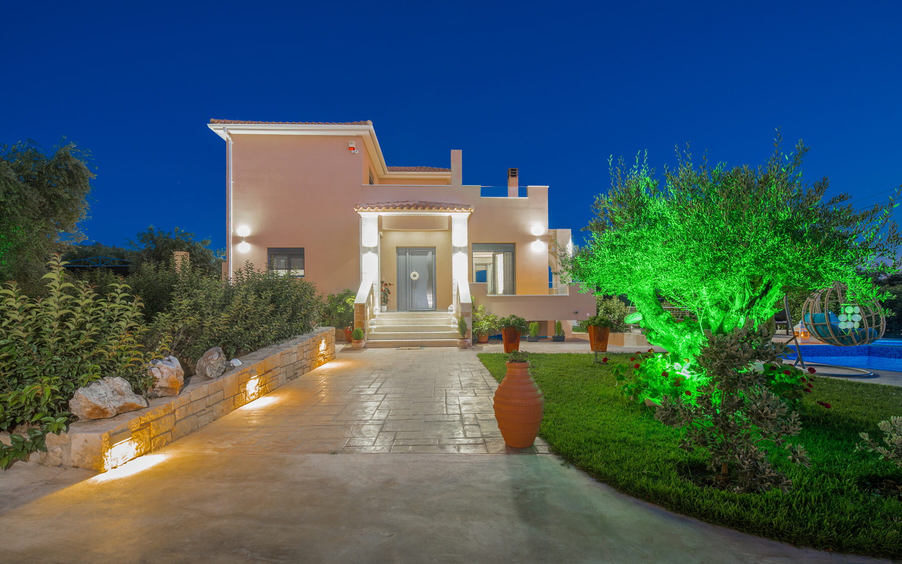 Romanza Villa I facade at dusk
