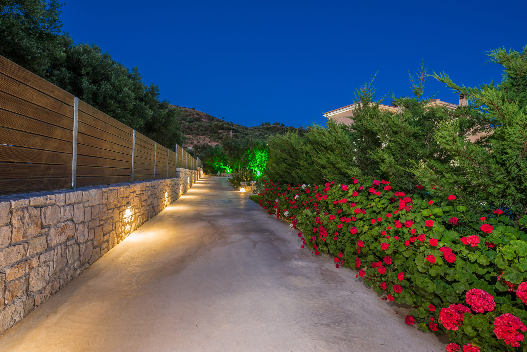 Romanza Villa II