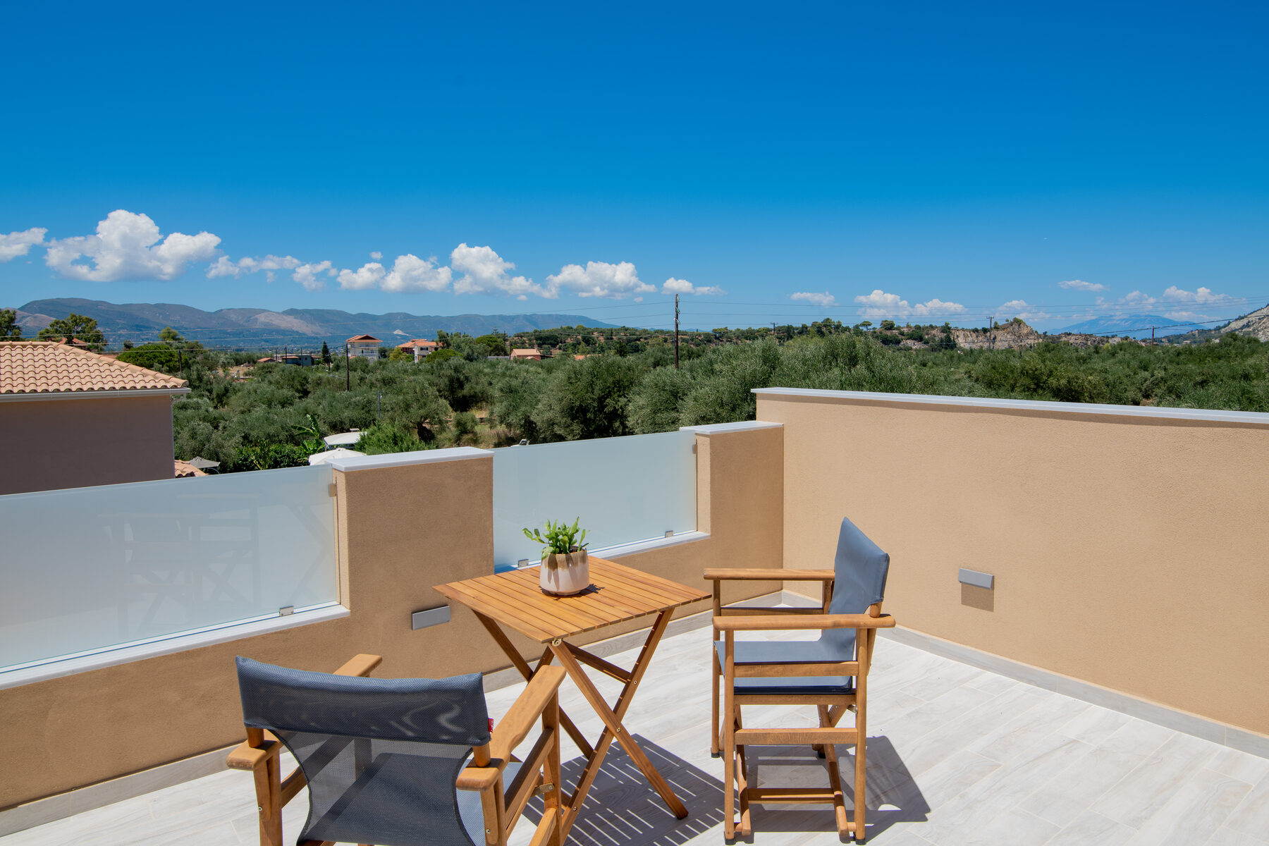 Romanza Villa II